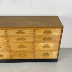 Pamono 16 Drawer Oak Shop Counter, 1950s><noscript><img width=