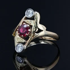 Pamono 18 Karat Art Nouveau Ruby Diamonds Yellow Gold Ring, 1890s><noscript><img width=