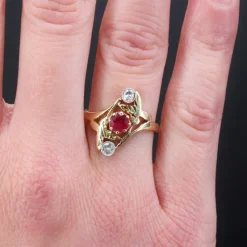 Pamono 18 Karat Art Nouveau Ruby Diamonds Yellow Gold Ring, 1890s><noscript><img width=