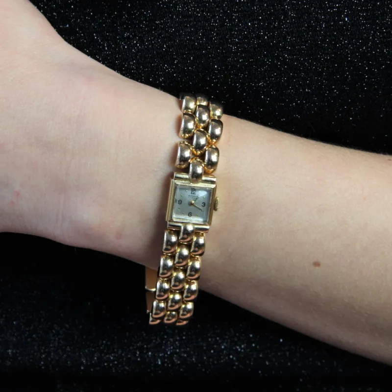 Pamono 18 Karat French Yellow Gold Ladys Watch, 1960s> Watches