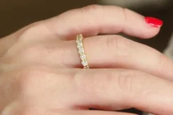 Discount Pamono 18 Karat Gold and Diamond Eternity Band