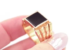 Best Pamono 18 Karat Gold and Onyx Signet Ring