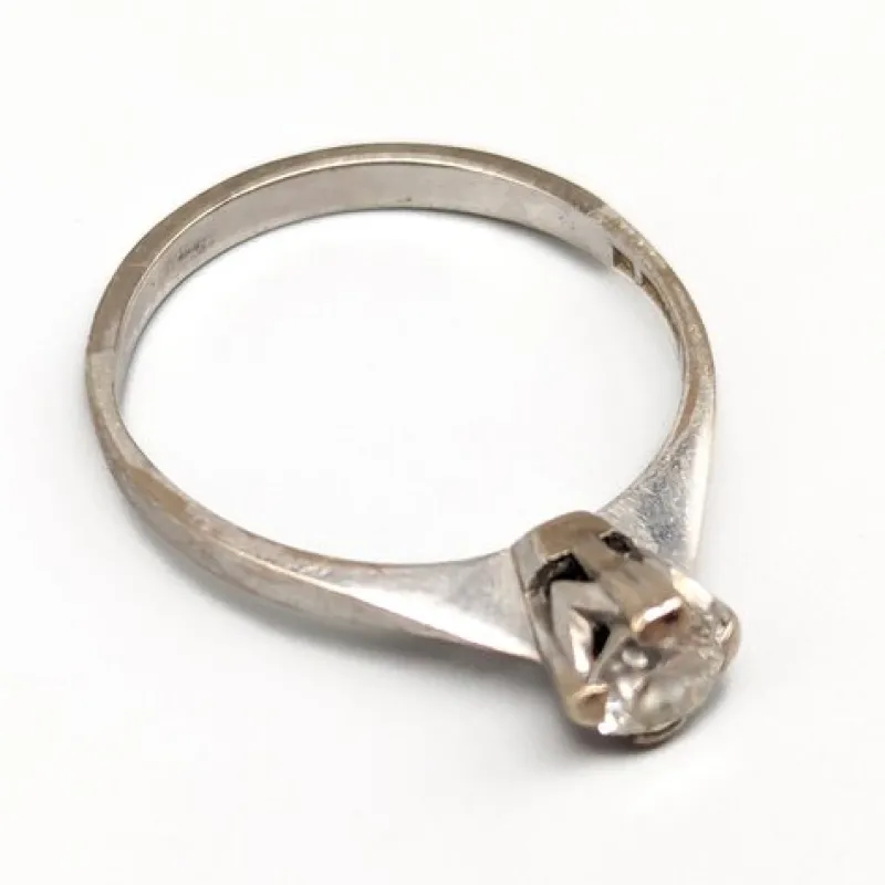 Sale Pamono 18 Karat Gold Solitaire Ring with Diamond