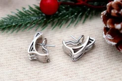 Pamono 18 Karat White Gold Earrings with Alternating Bands and Brilliant-Cut Diamonds, Set of 2