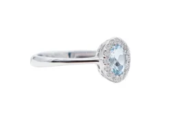 Discount Pamono 18 Karat White Gold Modern Ring with Oval Aquamarine and White Diamonds