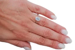 Discount Pamono 18 Karat White Gold Modern Ring with Oval Aquamarine and White Diamonds
