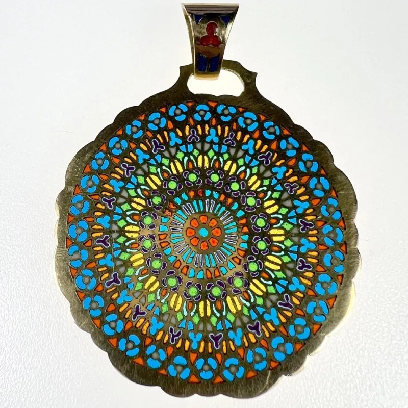 Pamono 18 Karat Yellow Gold and Enamel Notre Dame Paris Rose Window Plique a Jour Pendant Medal, 1980s> Necklaces