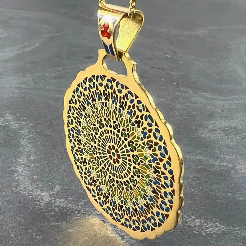 Pamono 18 Karat Yellow Gold and Enamel Notre Dame Paris Rose Window Plique a Jour Pendant Medal, 1980s> Necklaces