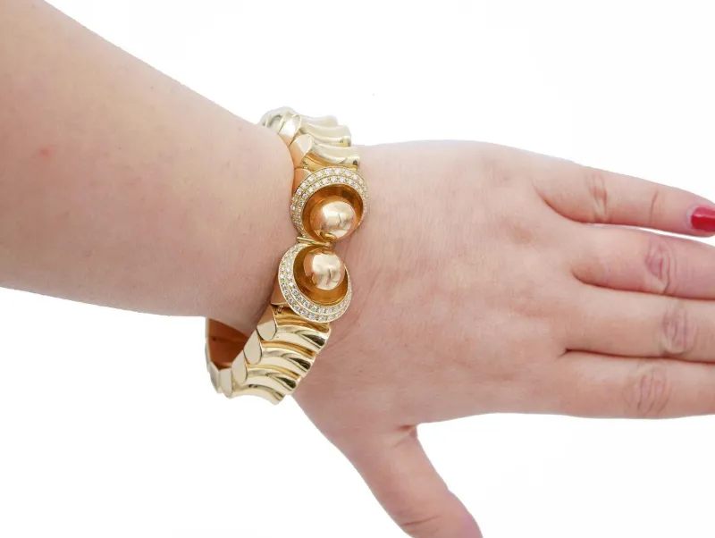 Clearance Pamono 18 Karat Yellow Gold Bracelet with Diamonds