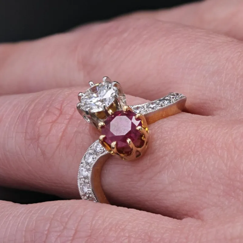 Pamono 18 Karat Yellow Gold Ring with Ruby and Diamonds, 1960s> Rings