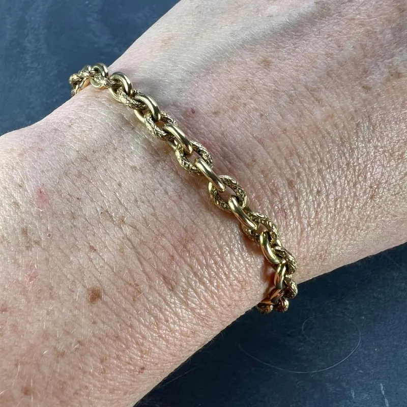 Hot Pamono 18 Karat Yellow Gold Textured Cable Link Bracelet, 1960s