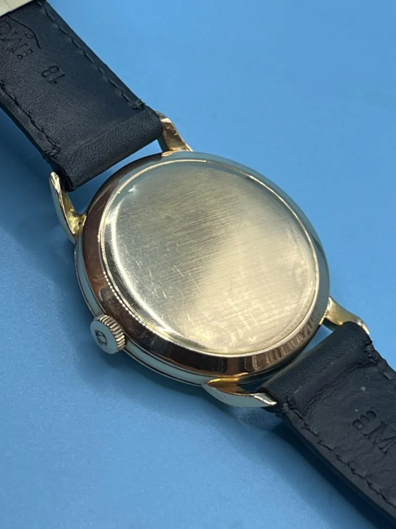 Pamono 18 Kt Gold Omega Hand-Wound Watch, 1960s> Watches