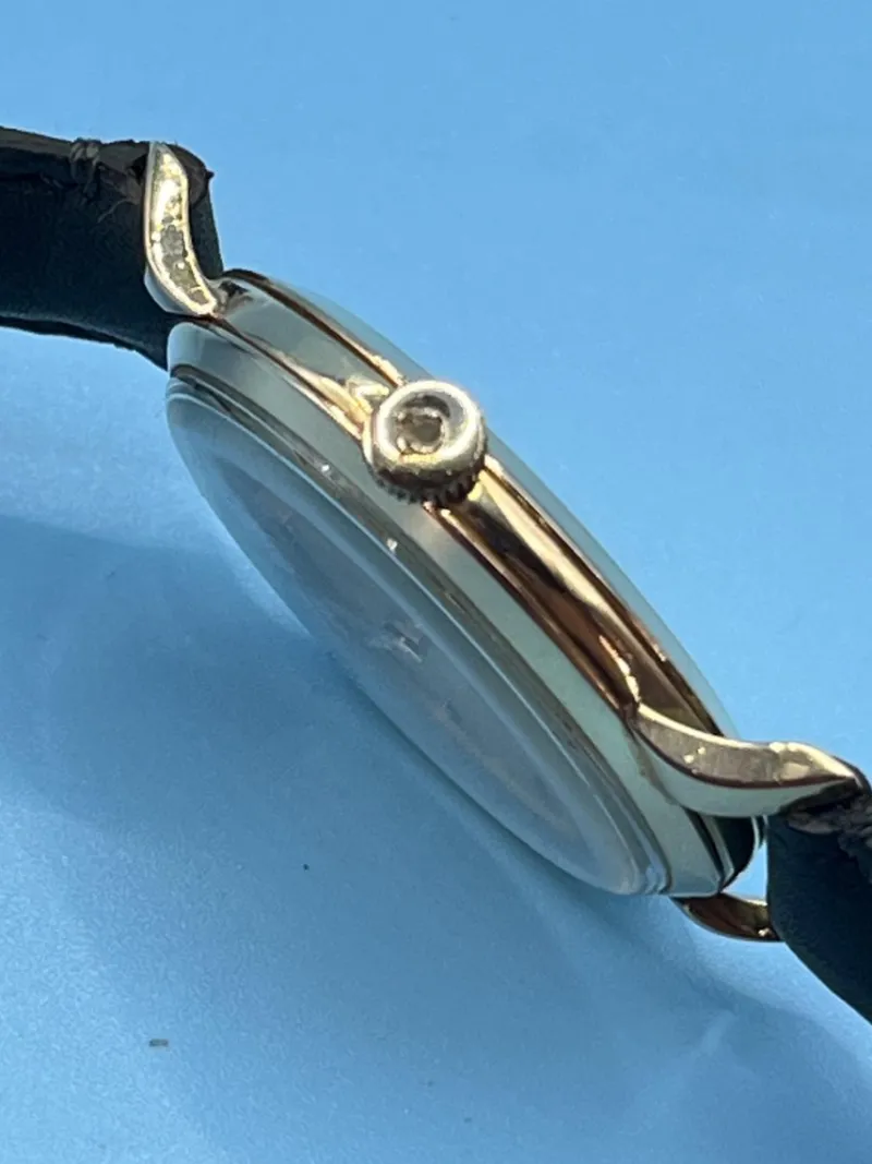 Pamono 18 Kt Gold Omega Hand-Wound Watch, 1960s> Watches