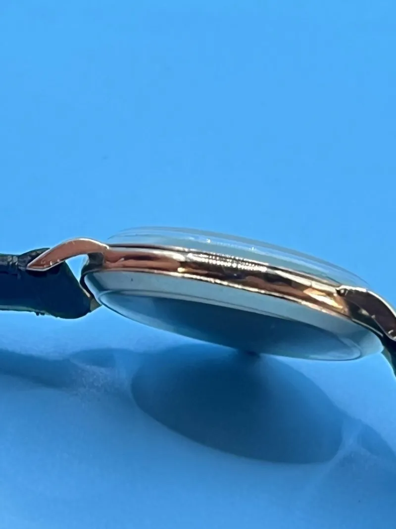 Pamono 18 Kt Gold Omega Hand-Wound Watch, 1960s> Watches