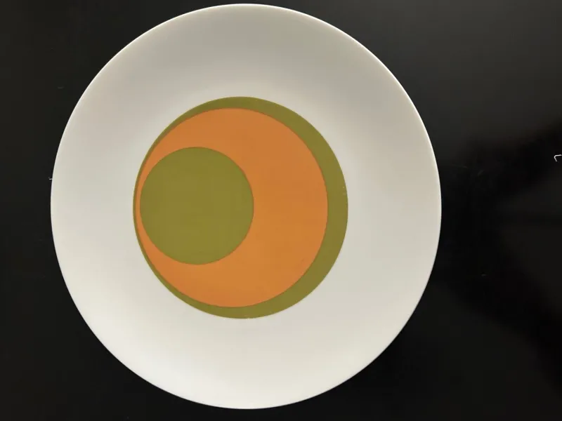 Pamono 17 Plates and Two Dishes in Bareuther Porcelain, 1970s, Set of 19> Dinner Plates & Bowls