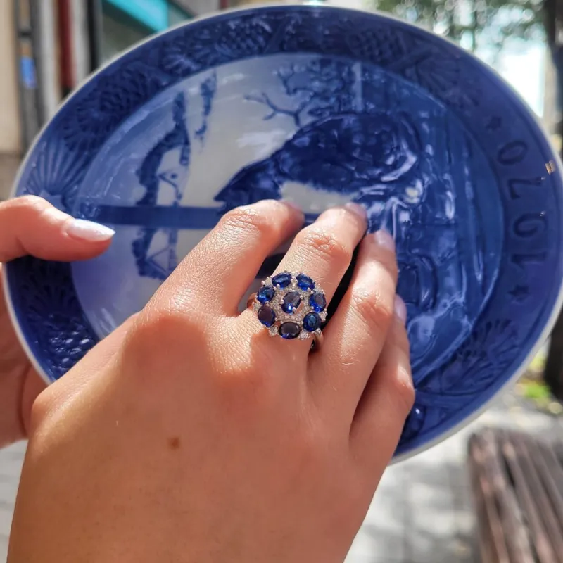 Pamono 925 Silver Rosette Ring with Sapphire Root and Zircons, Italy, 21st Century> Rings