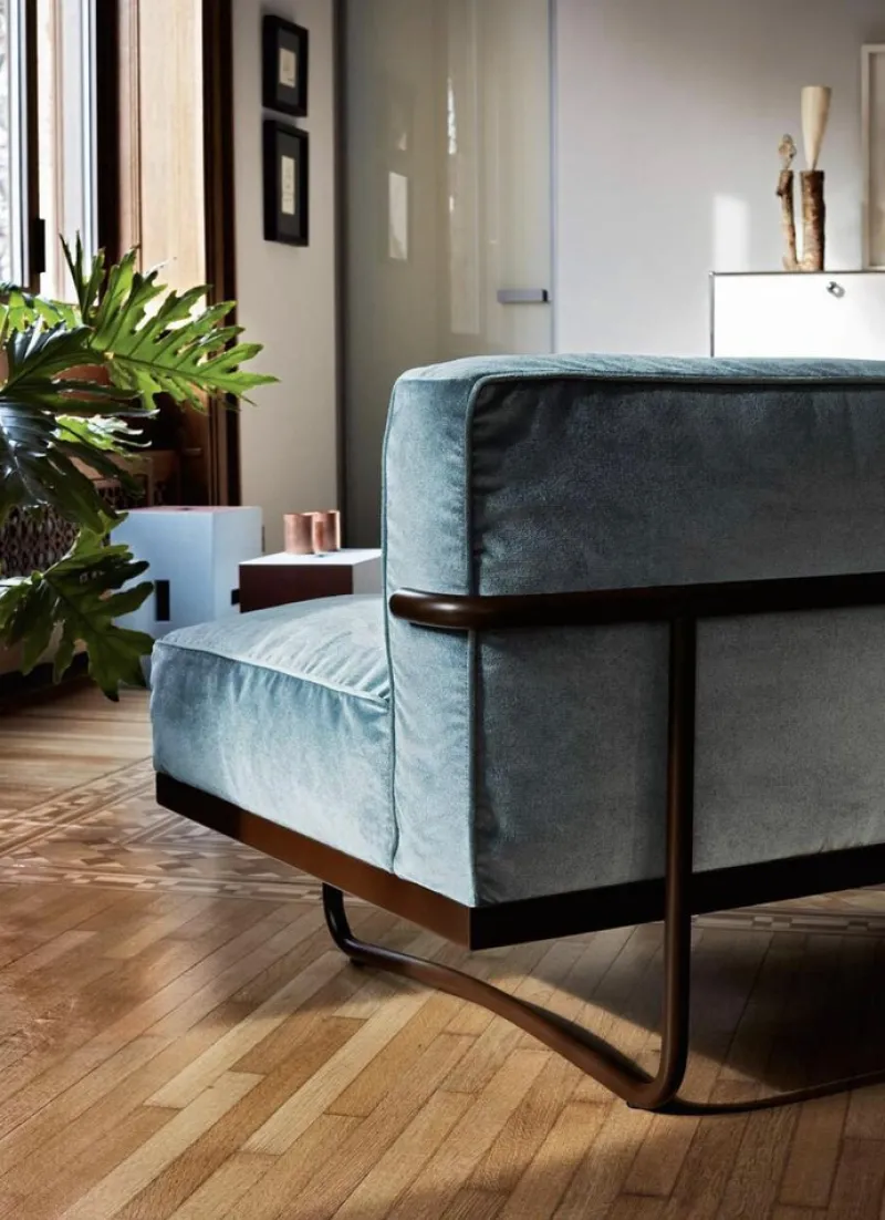 Hot Pamono 5 Sofa by Le Corbusier for Cassina