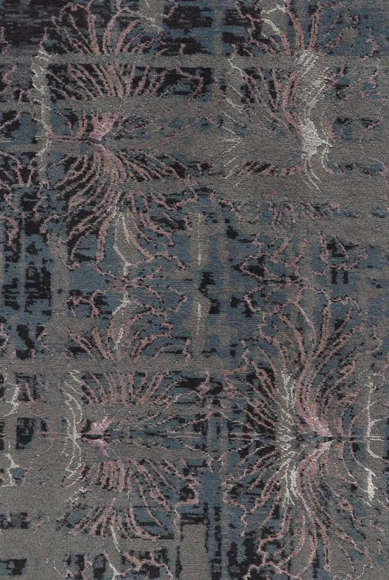 Hot Pamono Abstract Rug with Subdued Pink Floral Patterns from R&K Principal Jahanshah Nazmiyal