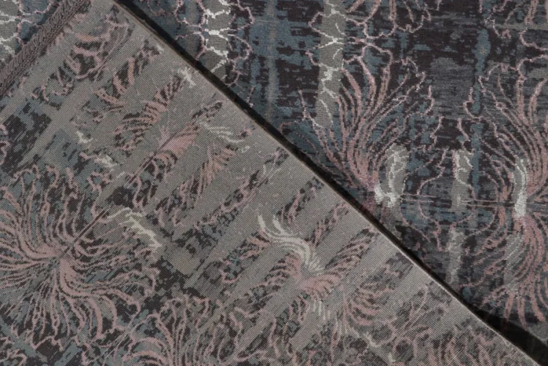 Hot Pamono Abstract Rug with Subdued Pink Floral Patterns from R&K Principal Jahanshah Nazmiyal