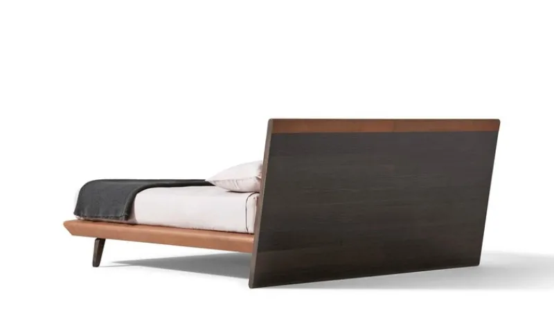 Hot Pamono Acute Bed by Rodolfo Dordoni for Cassina