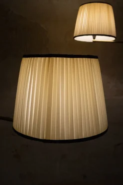 Pamono Adjustable Brass Floor Lamps with Fabric Lampshade, 1970s, Set of 2><noscript><img width=