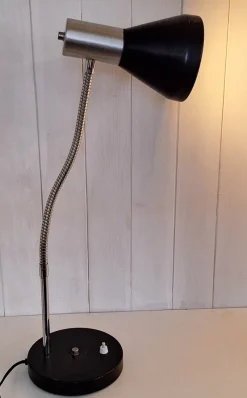 Pamono Adjustable Desk Lamp with Chrome-Plated and Black Painted Metal Frame, 1980s><noscript><img width=