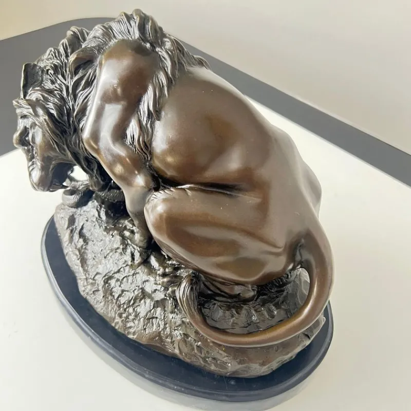 Pamono After A. Barye, Lion with Snake, 20th Century, Bronze> Sculpture