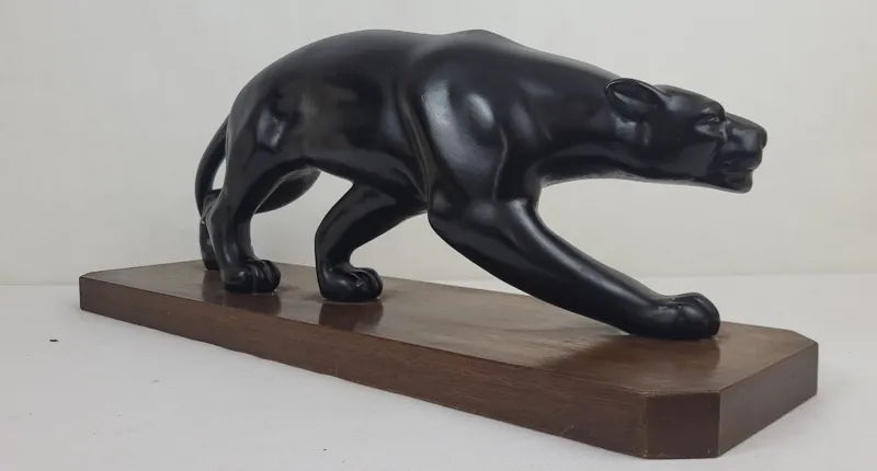 Pamono After S. Melani, Art Deco Black Panther Sculpture, 1930s, Plaster on Wood Base> Art Deco|Sculpture