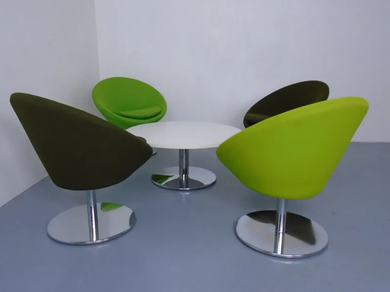 Pamono Allermuir Conic Swivel Club Chairs & Table, Uk, 2015, Set of 5> Living Room Sets