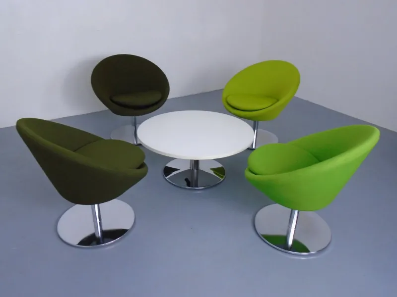 Pamono Allermuir Conic Swivel Club Chairs & Table, Uk, 2015, Set of 5> Living Room Sets