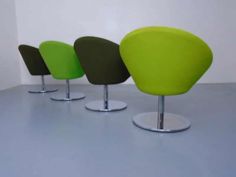 Pamono Allermuir Conic Swivel Club Chairs & Table, Uk, 2015, Set of 5> Living Room Sets