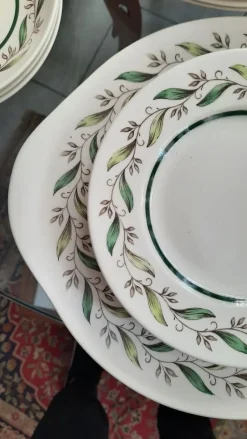 Pamono Almond Willow Tableware Set from Royal Doulton , 1950s, Set of 26><noscript><img width=