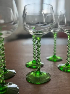 Pamono Alsatian White Wine Glasses with Green Twisted Stem, Set of 6><noscript><img width=