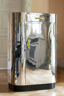 Pamono Aluminum Wardrobe from Hawker, 1930s> Cabinets & Wardrobes