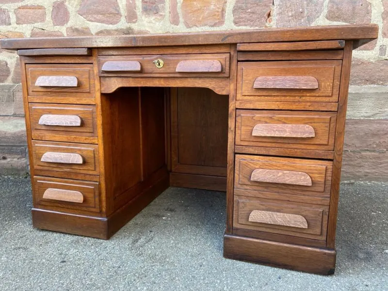 Pamono American Office Desk in Oak, 1950s> Desks