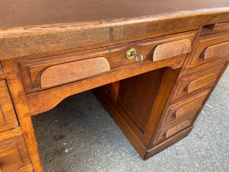 Pamono American Office Desk in Oak, 1950s> Desks