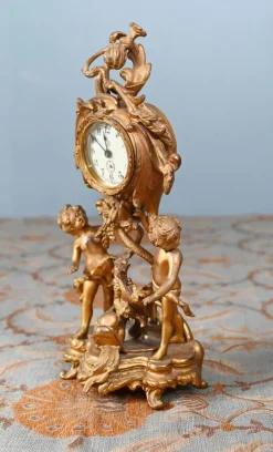 Discount Pamono American Rococo Style Gilt Mantel Clock with Cherub, 1920s