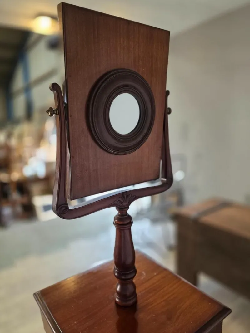 Pamono American Victorian Gentleman's Shaving Vanity Mirror with Stand in Mahogany, 1909> Dressing Tables