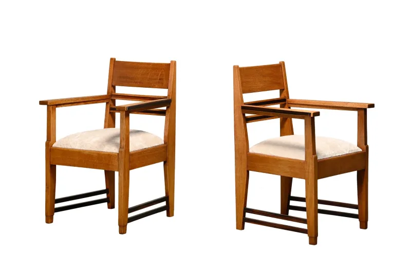 Pamono Amsterdam School Art Deco Armchairs in Oak and Almond Fabric, 1930s, Set of 2> Lounge Chairs & Armchairs