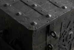 Online Pamono Antique Armada Box or Strongbox in Iron, Early 17th Century