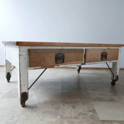Pamono Antique Bakers Prep Table in Wood><noscript><img width=