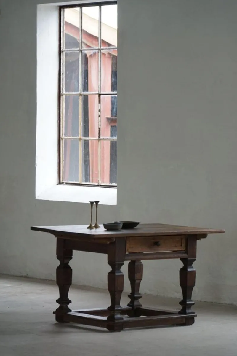 Hot Pamono Antique Baroque Accent Table in Oak, 1890s