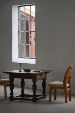 Hot Pamono Antique Baroque Accent Table in Oak, 1890s
