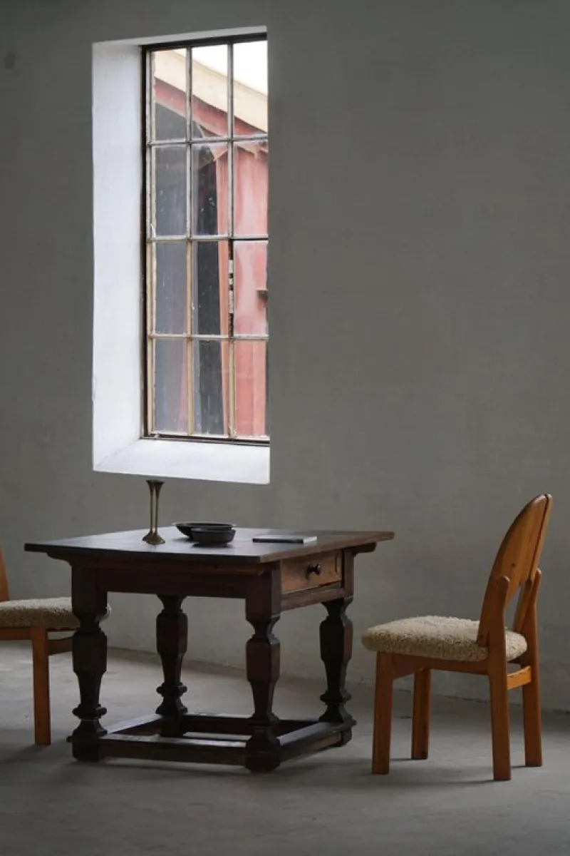 Hot Pamono Antique Baroque Accent Table in Oak, 1890s