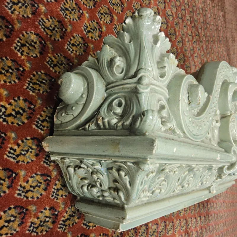 Pamono Antique Baroque Classicist Crown Glazed White-Fired Earthenware Tiled Fireplace Mantel> Fireplaces And Mantels