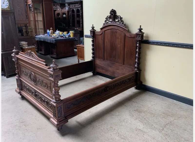 Pamono Antique Bed in Solid Oak> Beds & Bedroom Sets