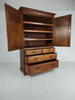 Clearance Pamono Antique Berners Street Linen Press Cabinet in Light Oak from Howard & Son's, 1800s