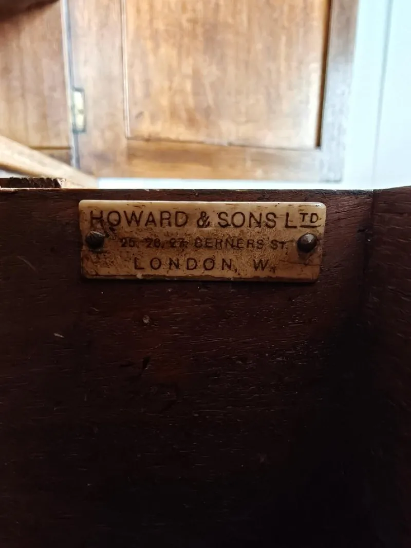 Clearance Pamono Antique Berners Street Linen Press Cabinet in Light Oak from Howard & Son's, 1800s