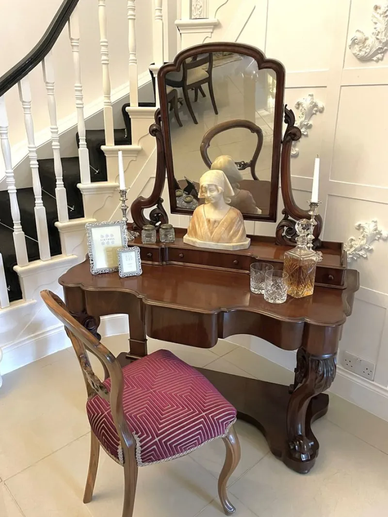 Pamono Antique Carved Mahogany Dressing Table, 1860s> Dressing Tables