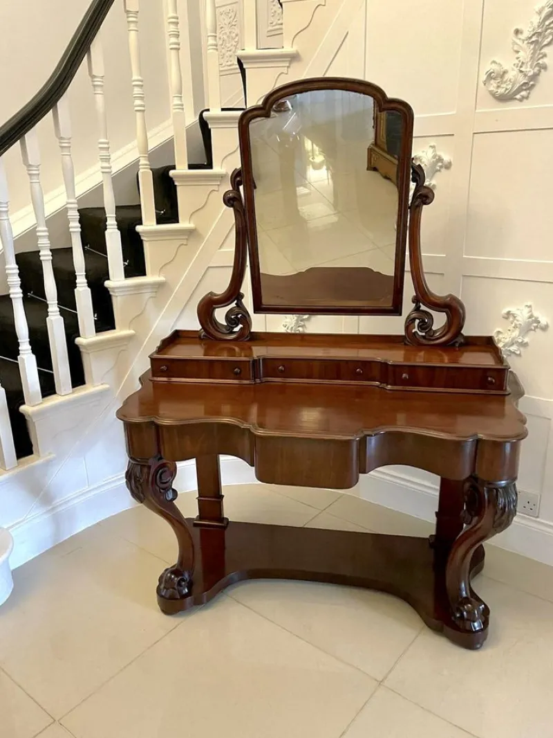 Pamono Antique Carved Mahogany Dressing Table, 1860s> Dressing Tables